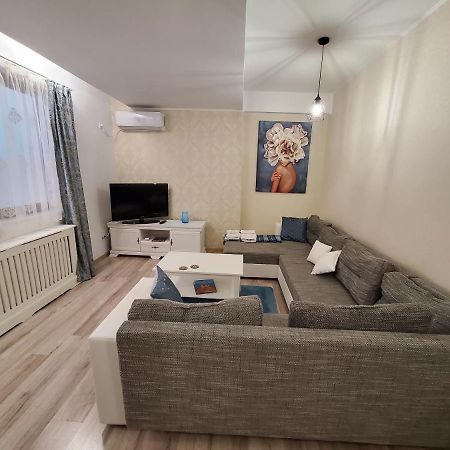 Morii Lake Special Apartment Bucarest Esterno foto