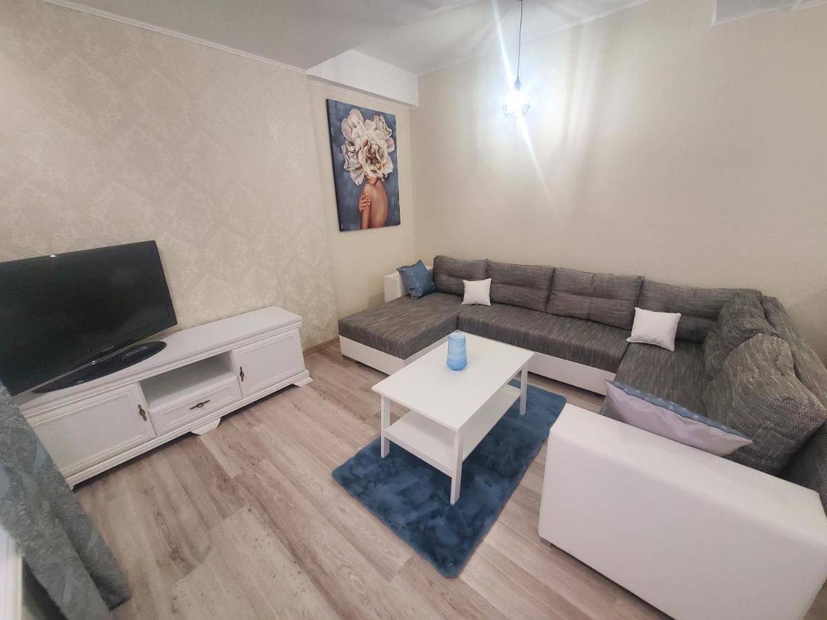 Morii Lake Special Apartment Bucarest Esterno foto