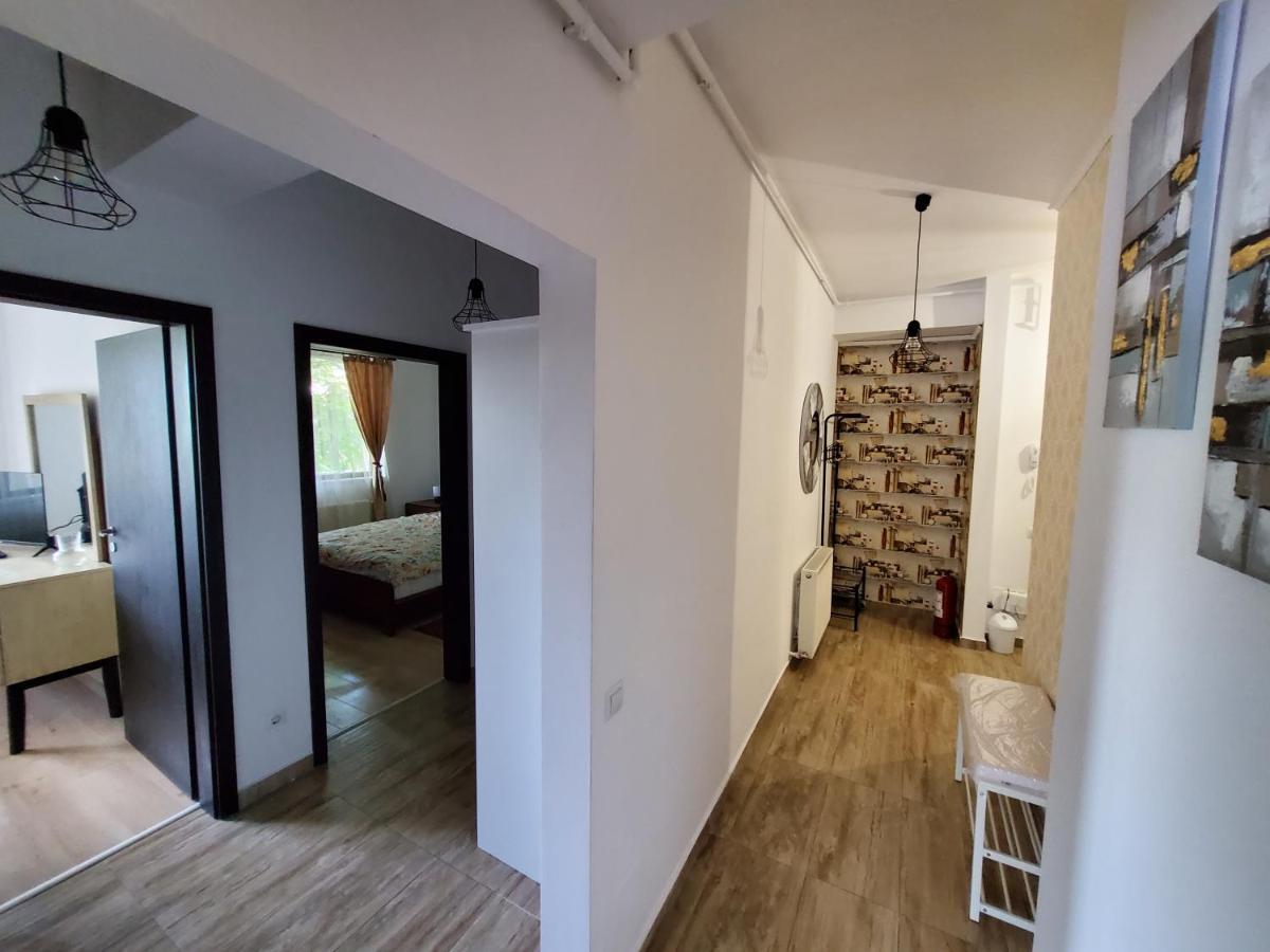 Morii Lake Special Apartment Bucarest Esterno foto