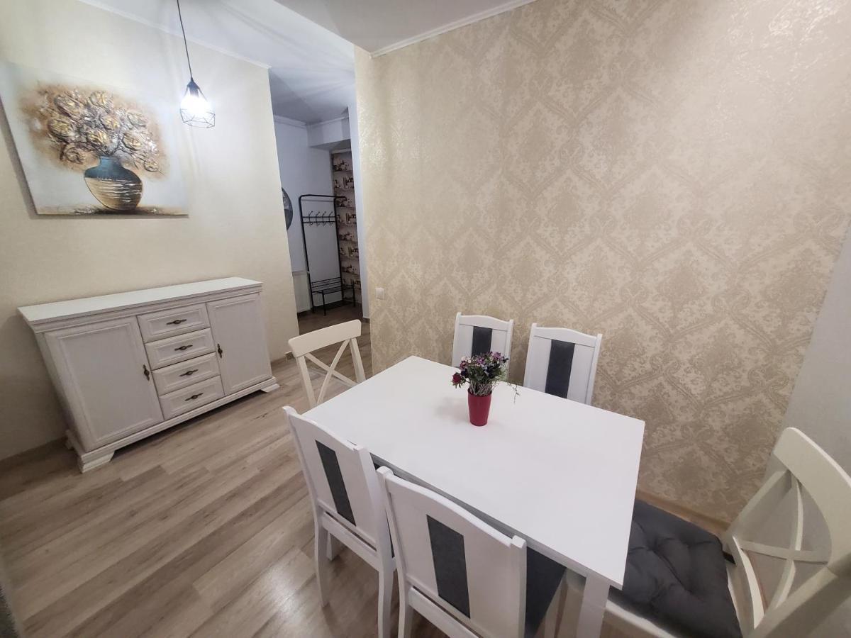Morii Lake Special Apartment Bucarest Esterno foto