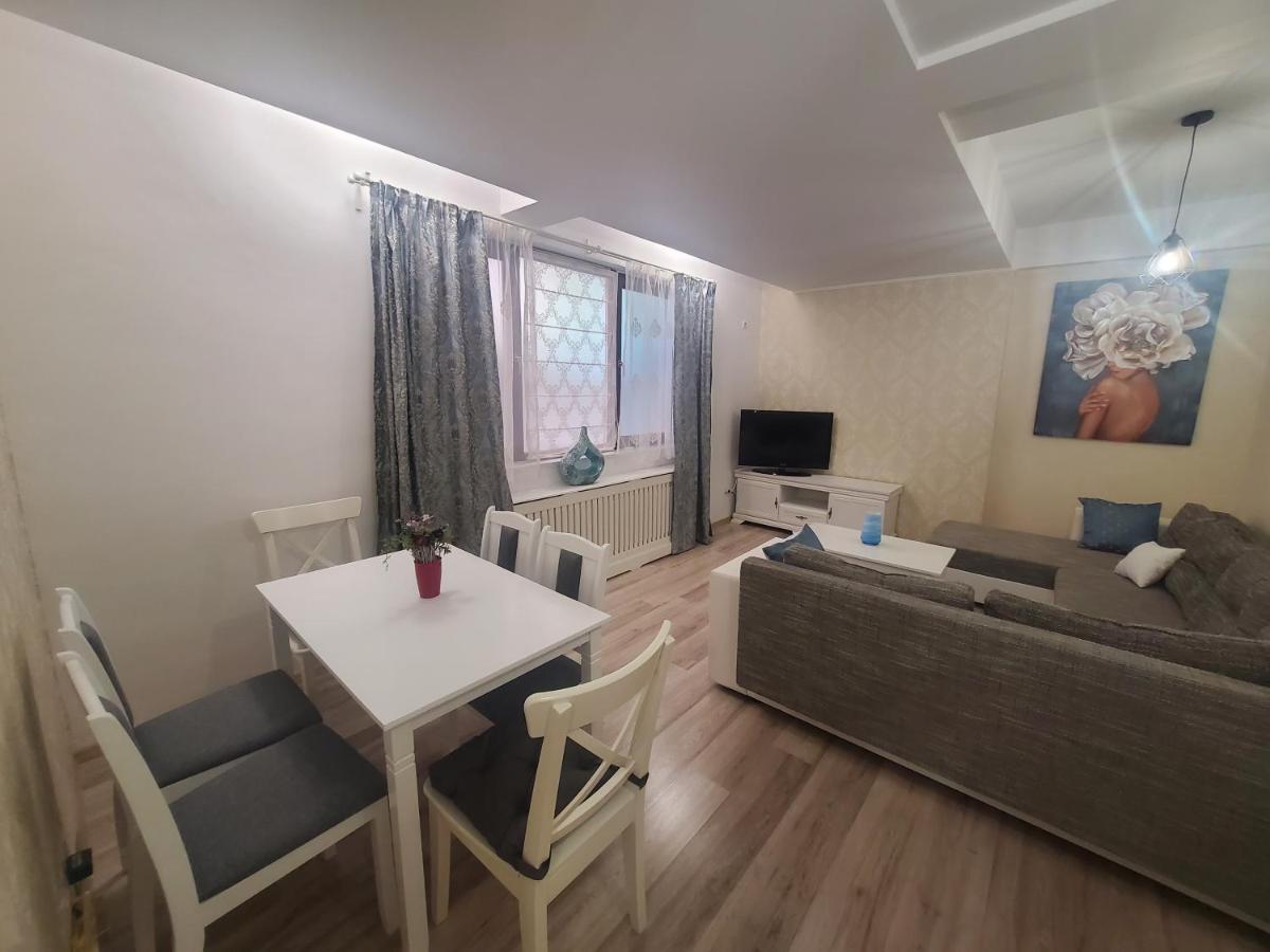 Morii Lake Special Apartment Bucarest Esterno foto