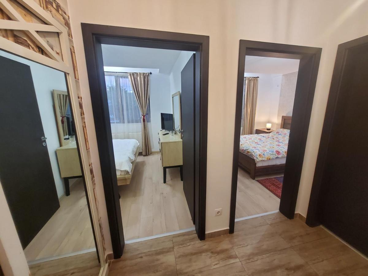 Morii Lake Special Apartment Bucarest Esterno foto