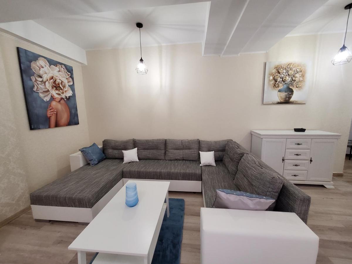 Morii Lake Special Apartment Bucarest Esterno foto