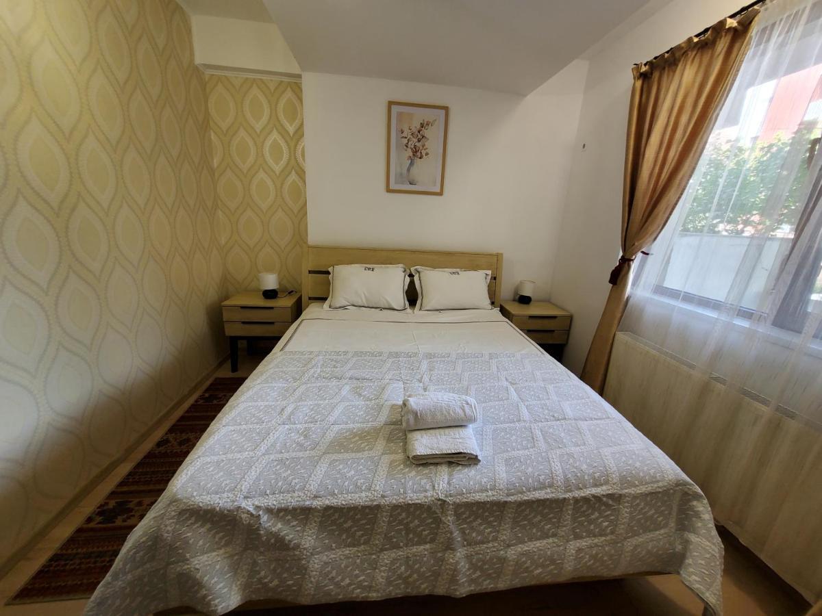 Morii Lake Special Apartment Bucarest Esterno foto