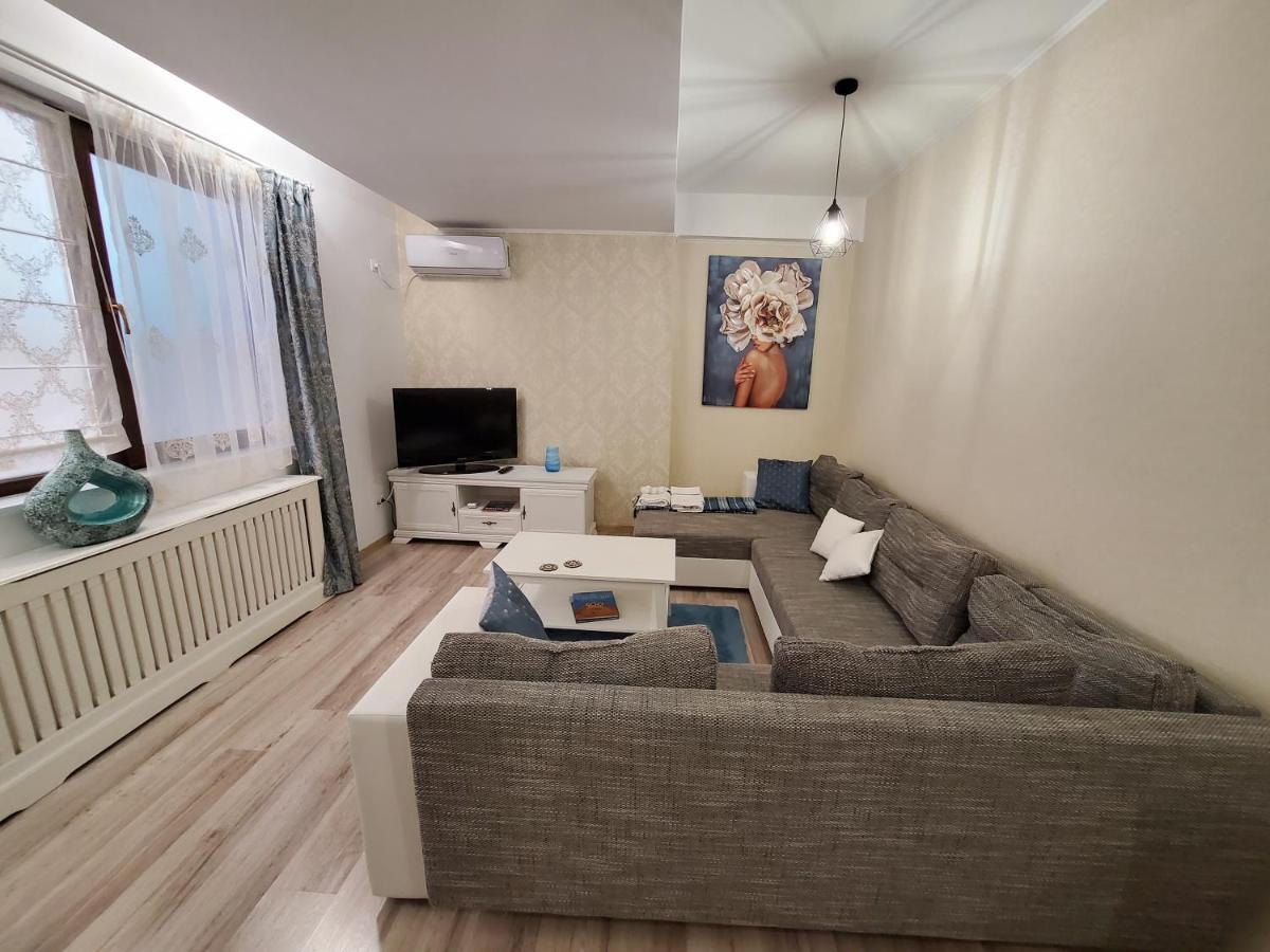 Morii Lake Special Apartment Bucarest Esterno foto